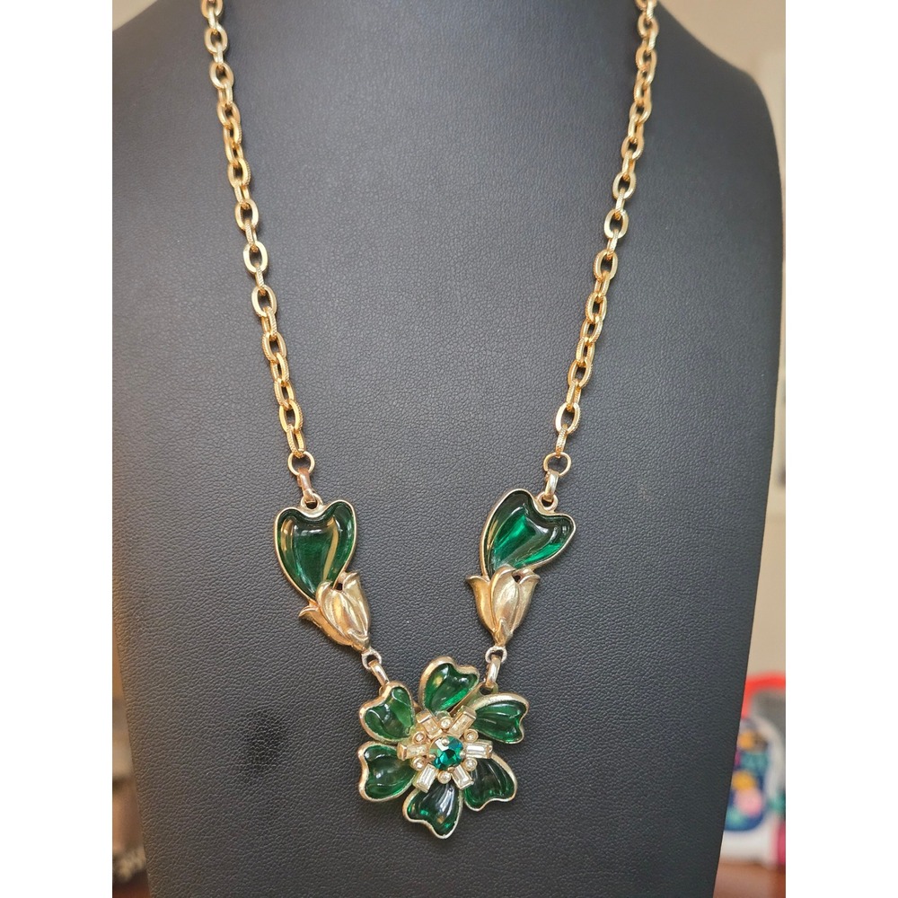 Coro Green Emerald Glass Stones Necklace Floral Vintage Goldtone Choker Gorgeous